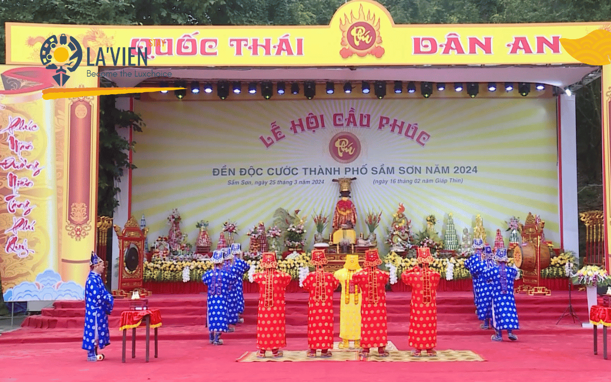Độc đáo Lễ hội Cầu phúc đền Độc Cước ở Sầm Sơn năm 2024